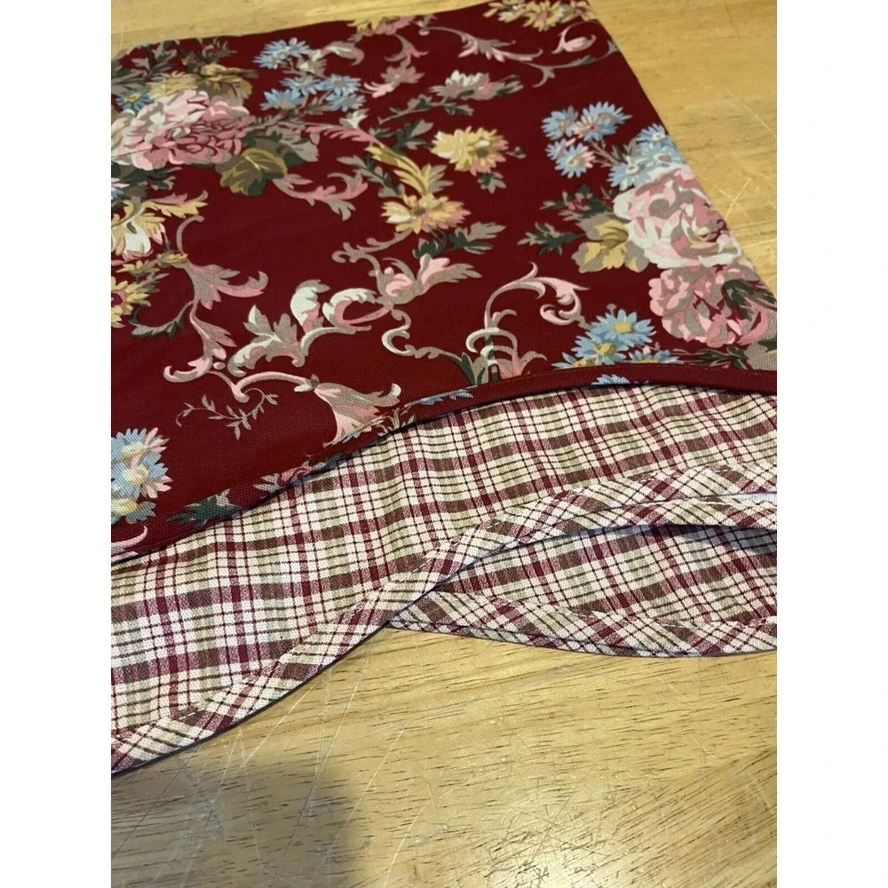 American Living by Ralph Lauren Burgundy Floral Plaid Scalloped Valance 79